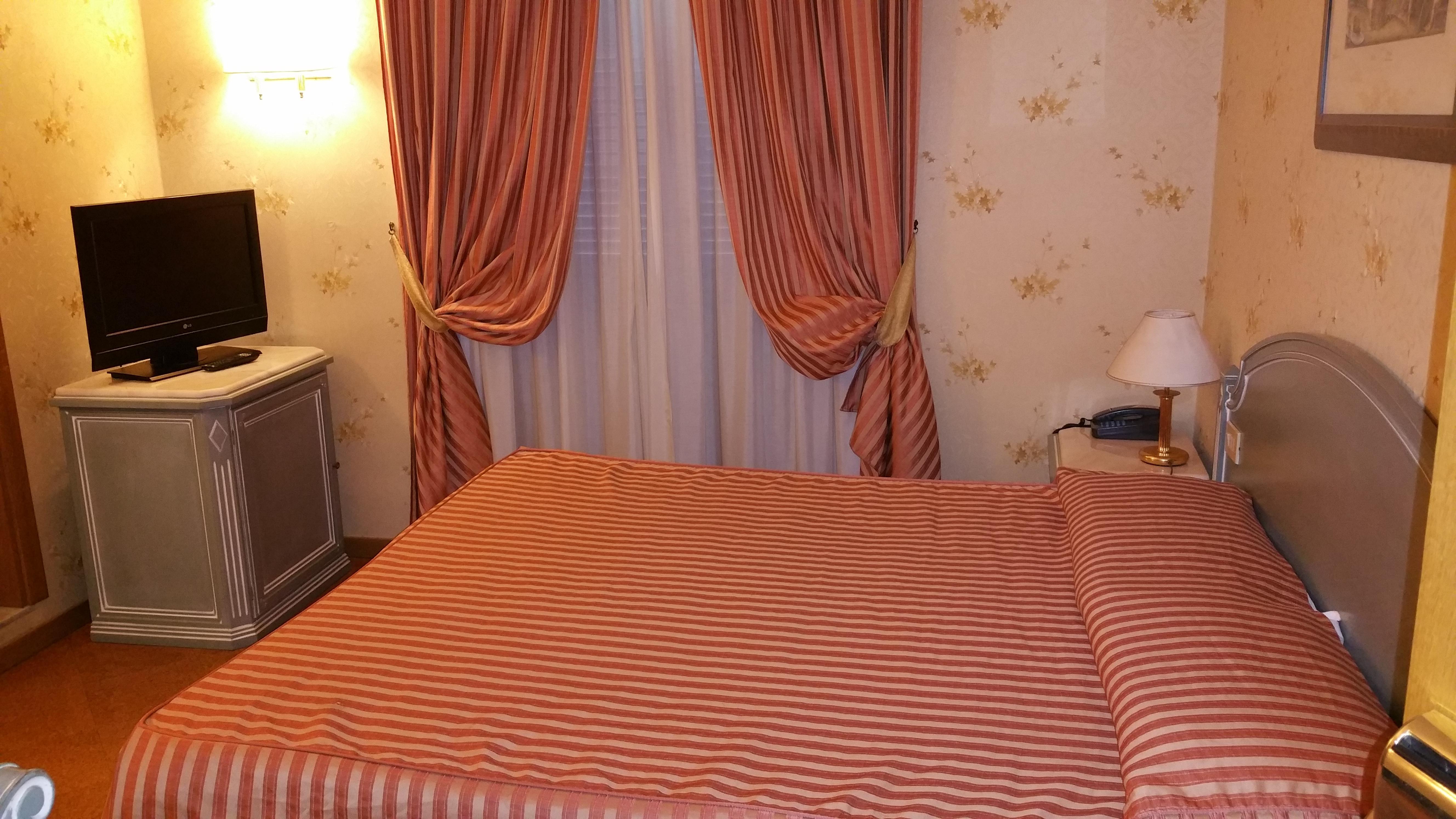 Hotel Giorgi Rzym Zewnętrze zdjęcie